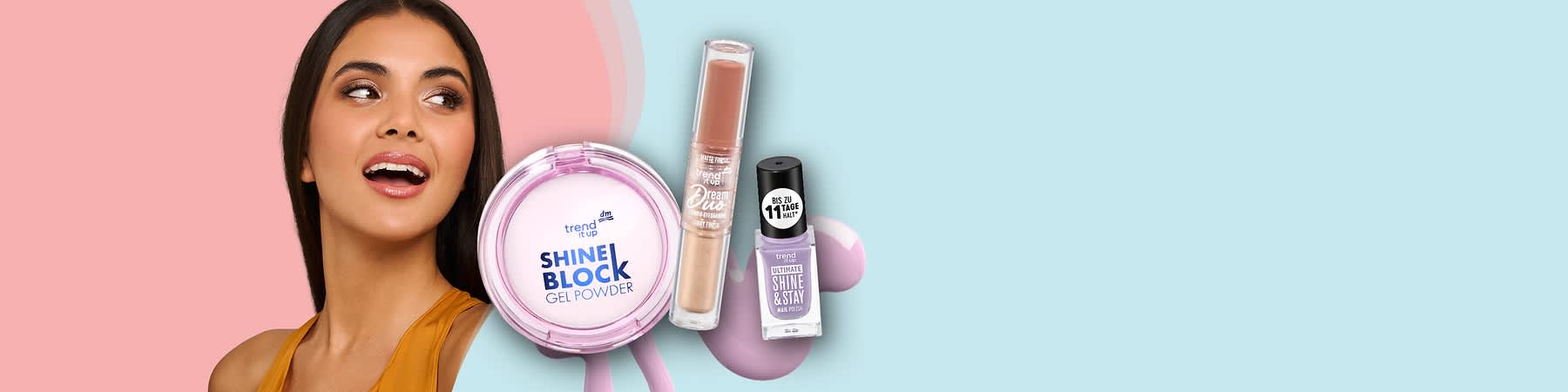 Porträt einer Frau mit dunkelbraunem, glattem Haar und gelbem Top neben drei Make-up-Produkten: ein rundes, transparentes Döschen mit der Aufschrift „trend it up SHINE BLOCK GEL POWDER“, ein fliederfarbener Nagellack mit Aufkleber „bis zu 11 Tage“ und ein Duo-Highlighter/Primer in einem transparenten Stiftgehäuse mit der Aufschrift „trend it up Dream Duo“, vor einem zweifarbigen Hintergrund in Rosa und Hellblau