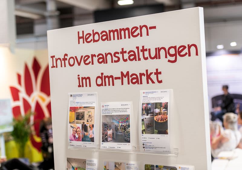 Bilder verschiedener Hebammen-Infoveranstaltungen in dm-Märkten