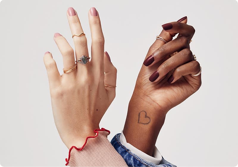 Neue Farbnuancen: Perfekt für 90' Nails