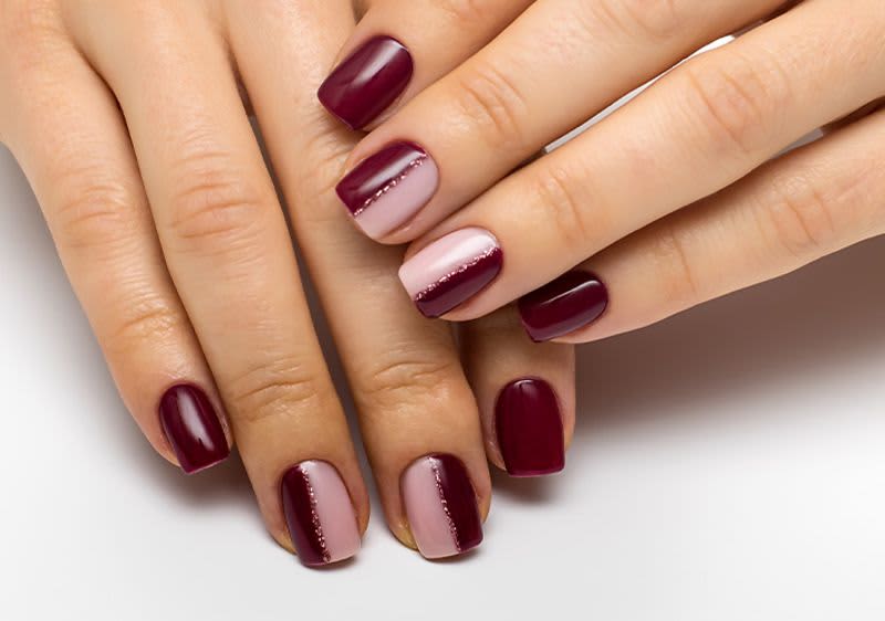 Glitzerlack an jedem 2.Finger