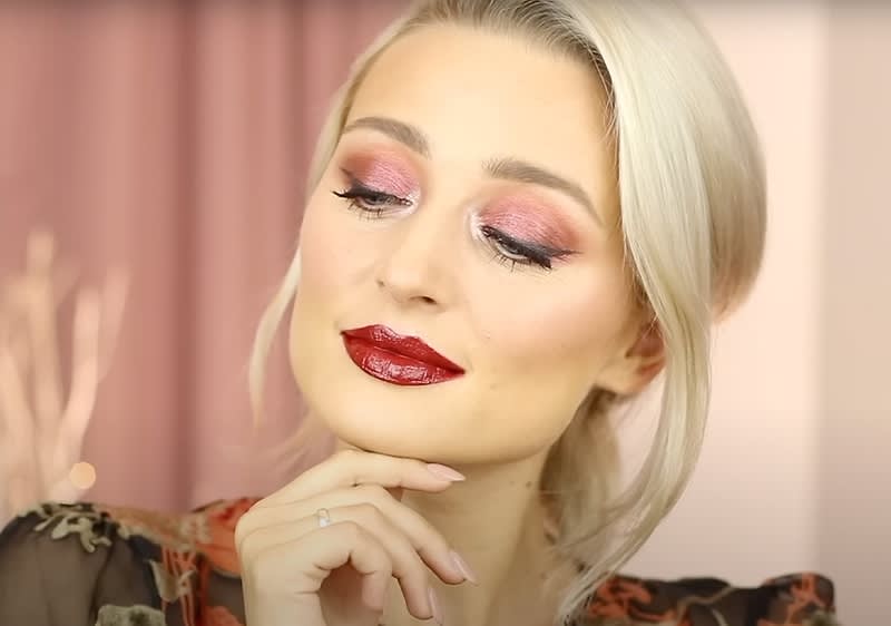 Grunge Look Make-up Rottöne Olesja