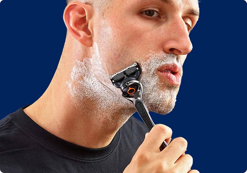 Die fünf Anti-Irritationsklingen des Gillette ProGlide Rasierers erwischen praktisch jedes Haar.
