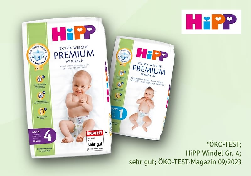 Zwei Verpackungen von HiPP Premium Windeln Größe 4 mit einem Babybild, Aufschrift „Extra weiche Premium Windeln“, ÖKO-TEST-Siegel „sehr gut“, HiPP Logo oben rechts