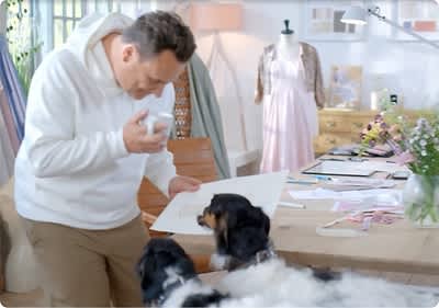 Lenor All-in-1 PODS sind Fleckentfernung & Frischeduft in einem.