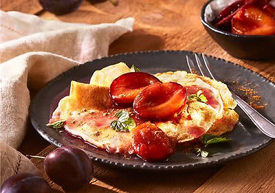 Haferpfannkuchen mit Zimt Pflaumen