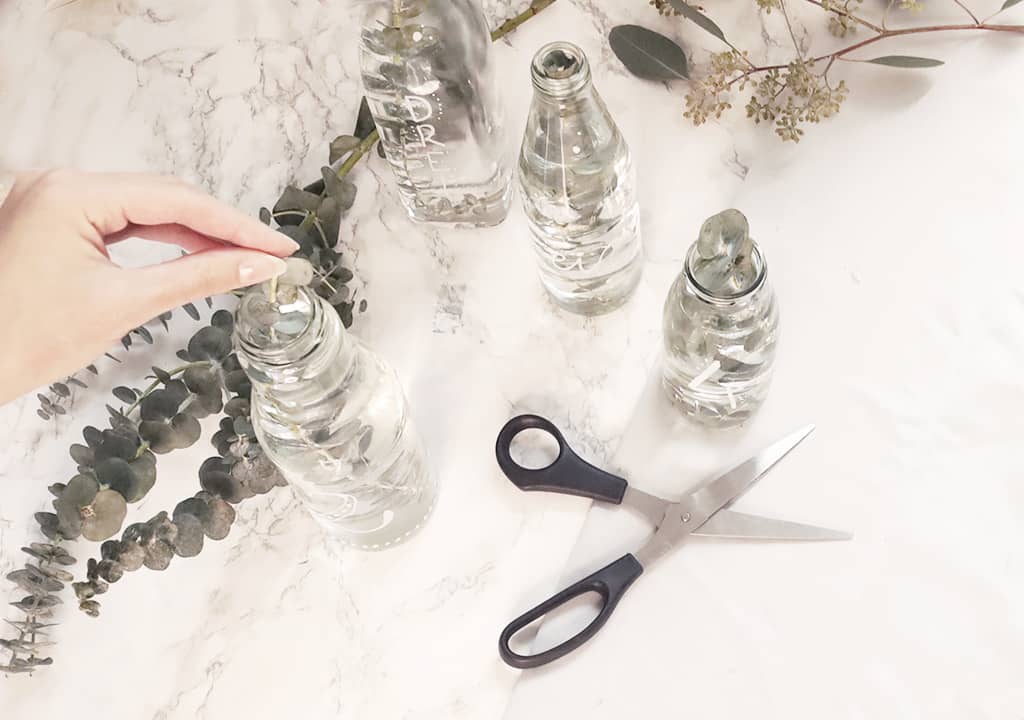 DIY: adventski vijenac - dodajte grane eukaliptusa