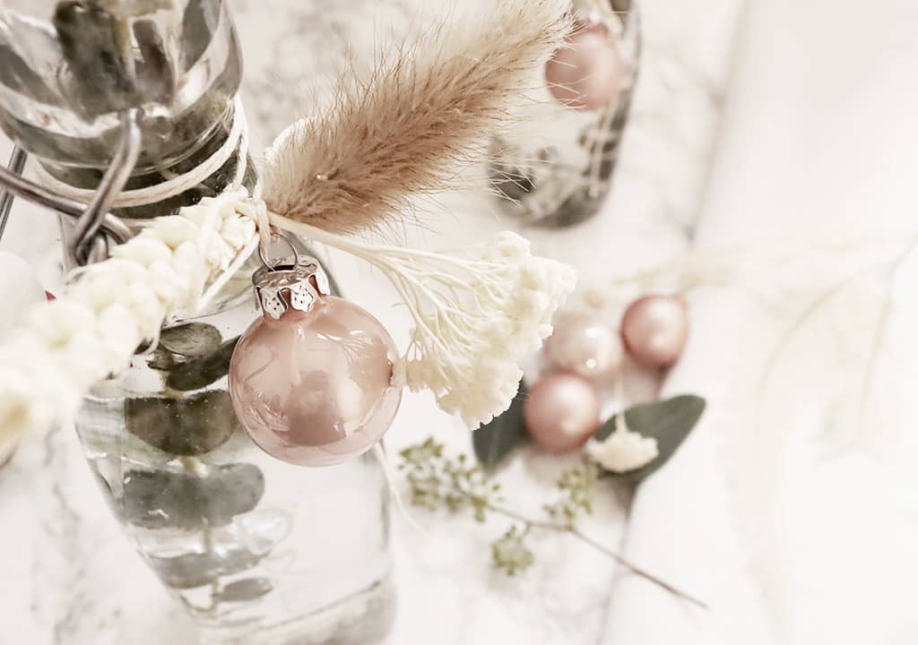 DIY: adventski vijenac - ukrasite božićnim dekoracijama