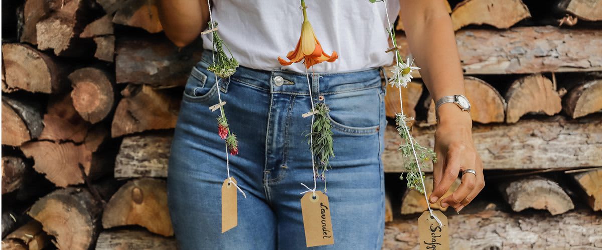 Ukras za zid od cvijeća i biljaka