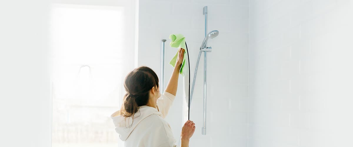 Čišćenje kabine za tuširanje