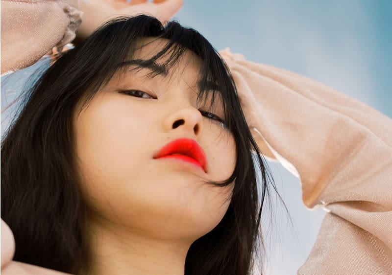 Crveno našminkane usne