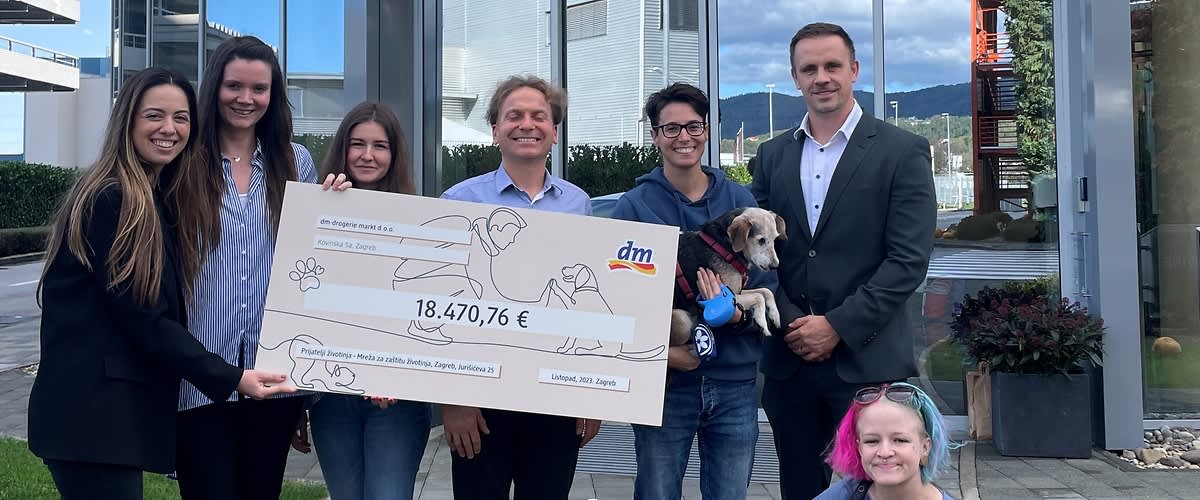 Donacijom 11,7 tona hrane dm podržao udruge koje brinu o napuštenim i nezbrinutim životinjama