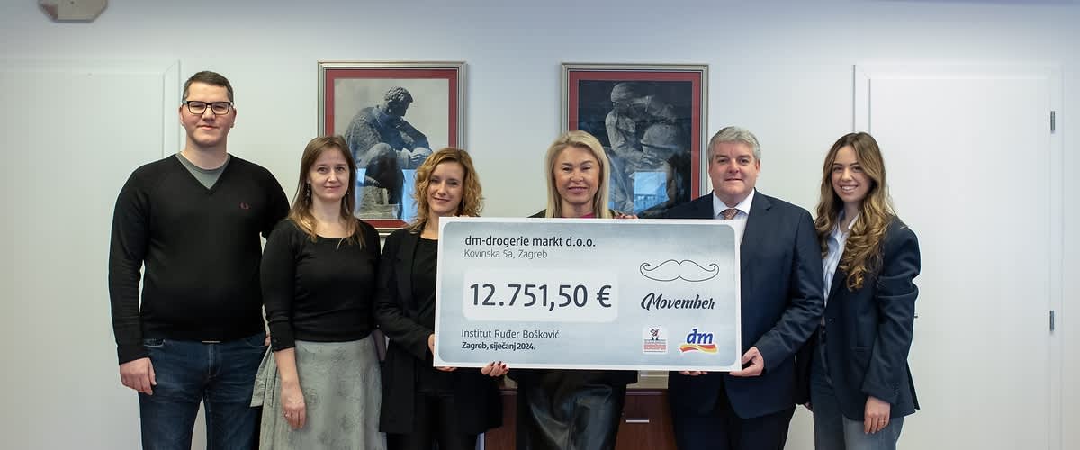 dm je Institutu Ruđer Bošković predao donaciju od 12.751,50 eura 