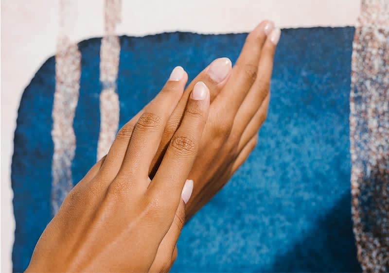 Ruke s lijepo njegovanim noktima