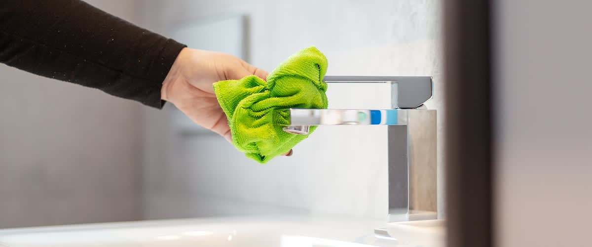 Čišćenje slavine za vodu