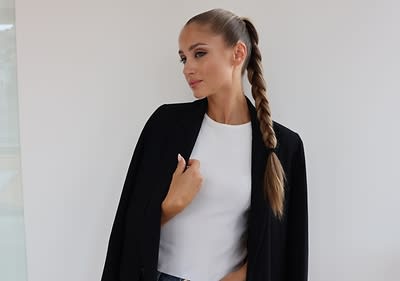 Djevojka našminkana da istakne svoje oči