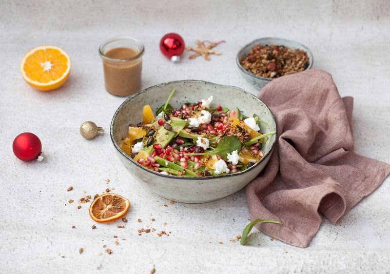Salata od avokada i nara