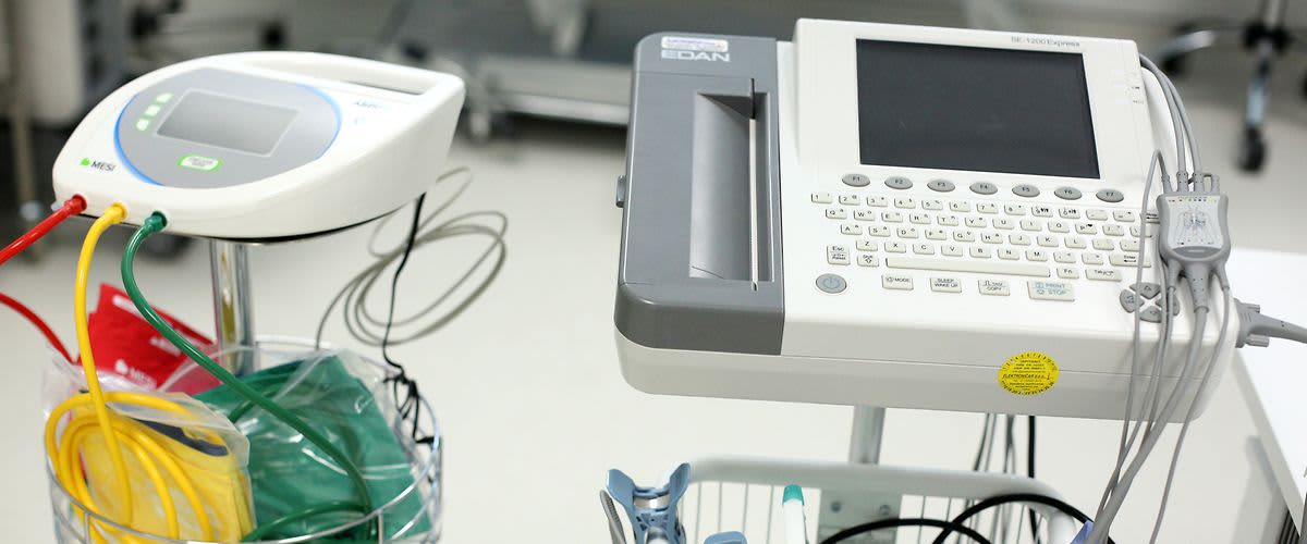 EKG uređaj i uređaj za Brahijalni indeks gležnja 