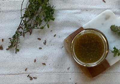 DIY domaći med s ljekovitim travama