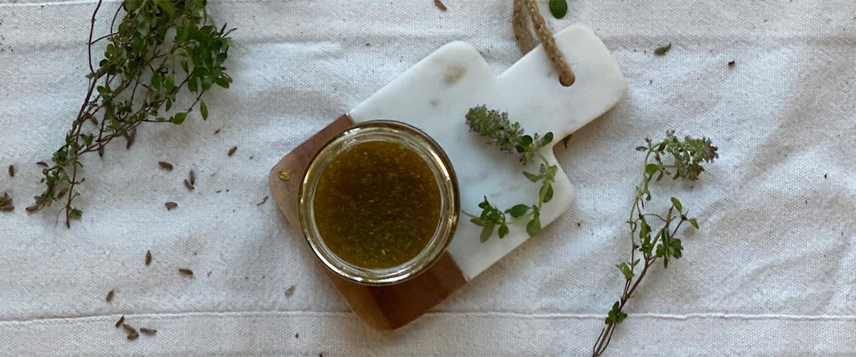 DIY domaći med s ljekovitim travama