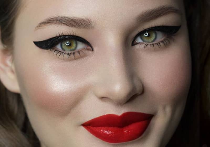 All (Cat)-Eyes on you: Budite kraljica karnevala uz pomoć ovog dramatičnog looka mačkastih očiju – zajamčeno!