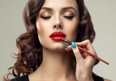 Isprobajte contouring usana