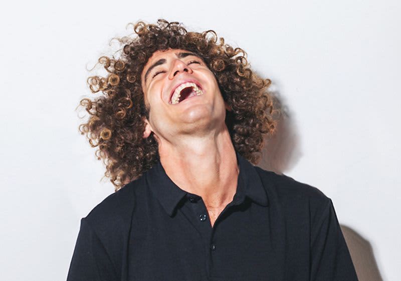 Muška kovrčava kosa