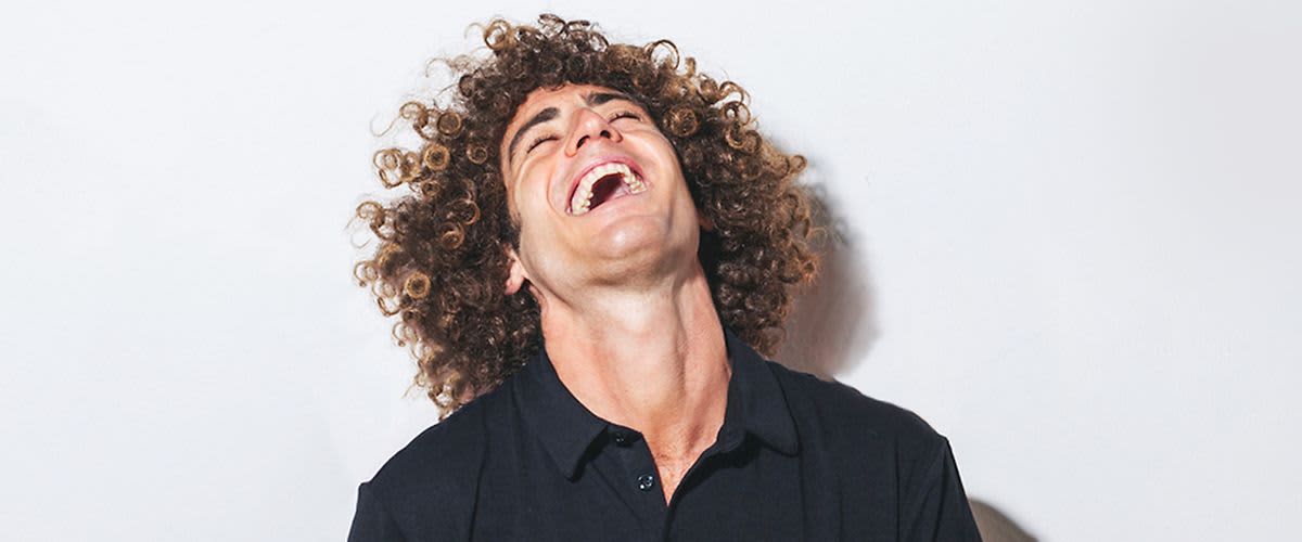 Muška kovrčava kosa