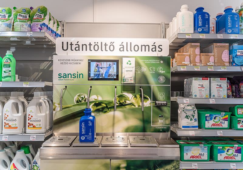 Utántöltő állomás