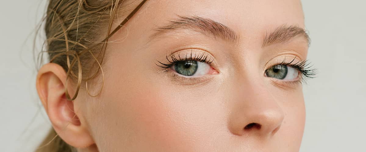 Szempillalifting és szempillahullám házilag