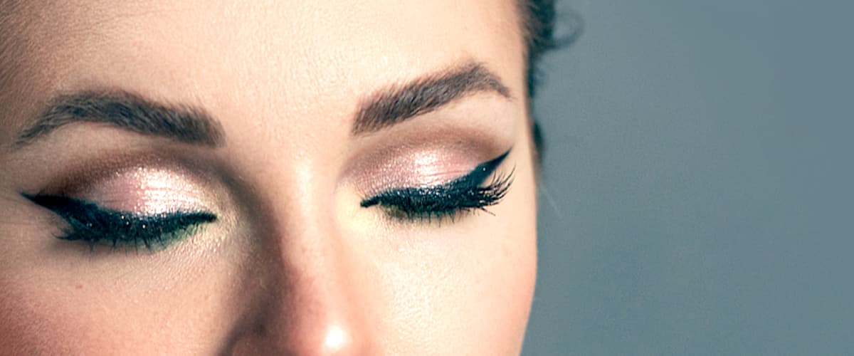 Szemhéjfesték felvitele à la Cut Crease