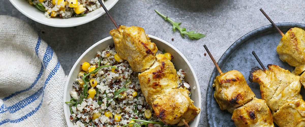 Joghurtos csirkenyárs kukoricás quinoasalátával