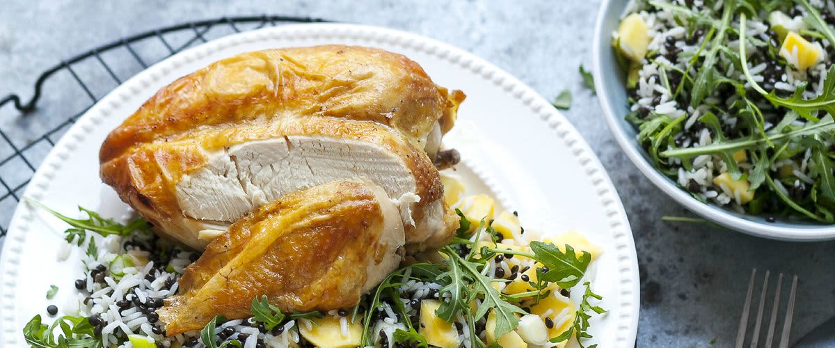 Ropogós csirkemell mangós lencsesalátával