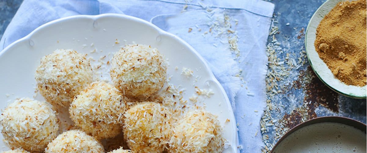 Kókuszos túrógombóc vaníliaöntettel