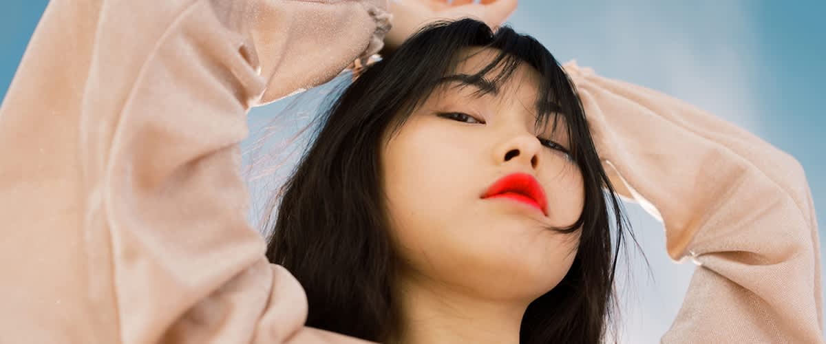 Vörös ajkak sminkelése 