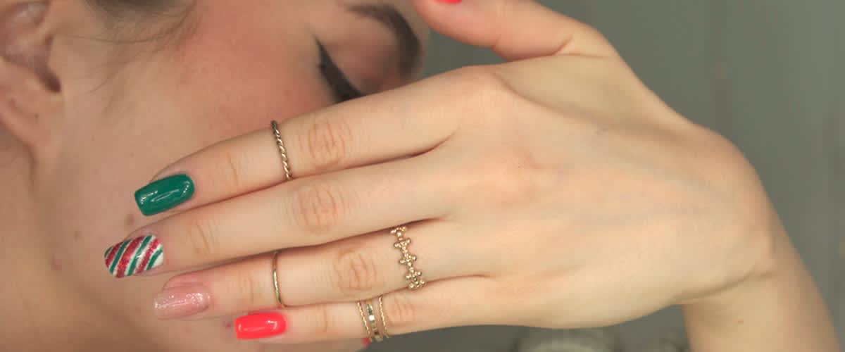 Karácsonyi körömdizájn