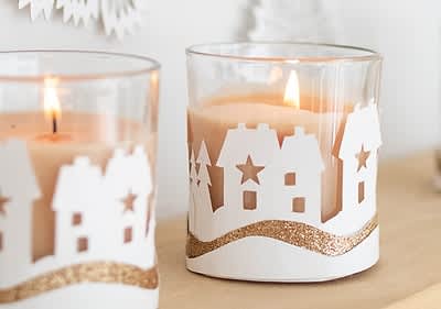 Gyertyák díszítése karácsonyra 