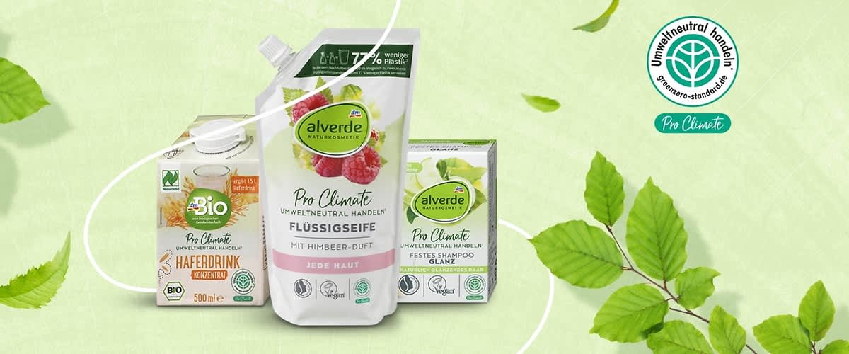 Pro Climate Produkte vor Seerosen