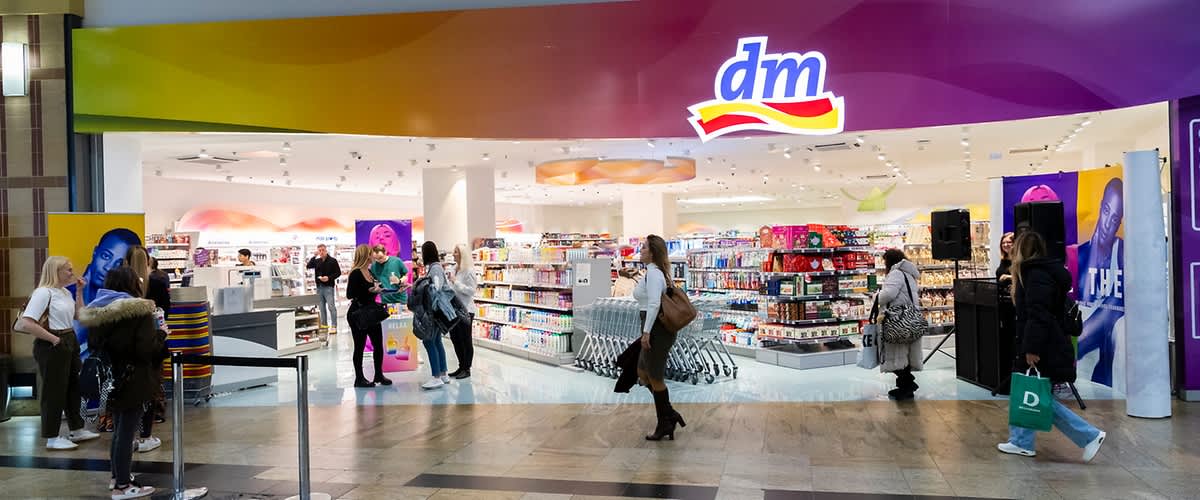 A dm az előre mutató megoldásokban hisz: a forgalmi növekedés lehetőséget ad a további fejlesztésekre 