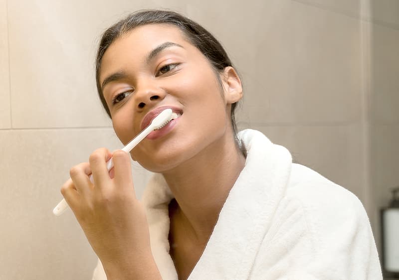 A fogszabályozó tisztítása 