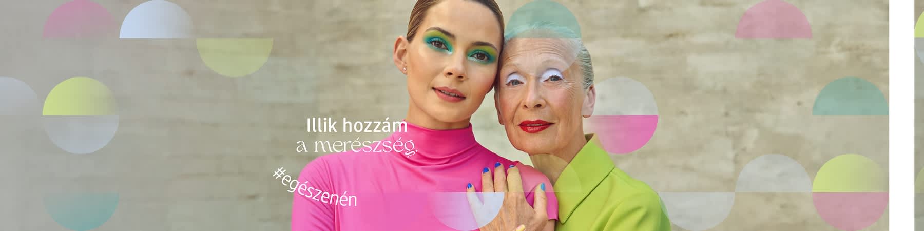 Nő rózsaszín felsőben, szöveg: A szemeimet a tekintetem emeli ki