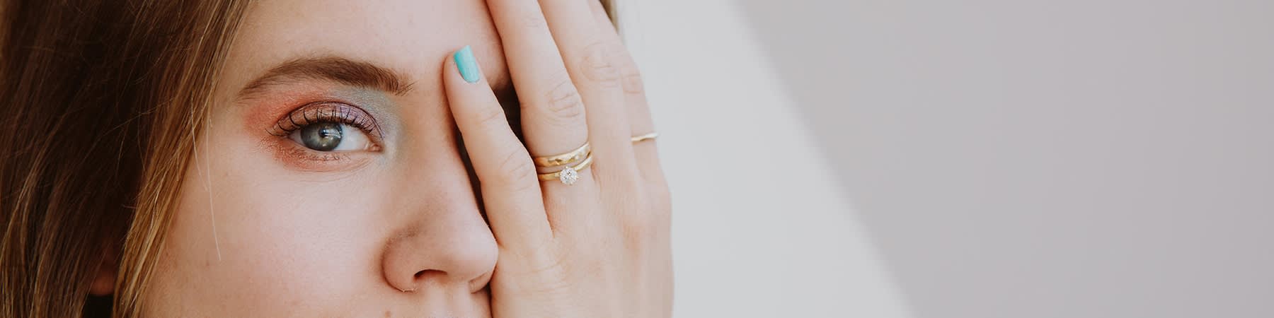 Szivárványos fesztiválsmink