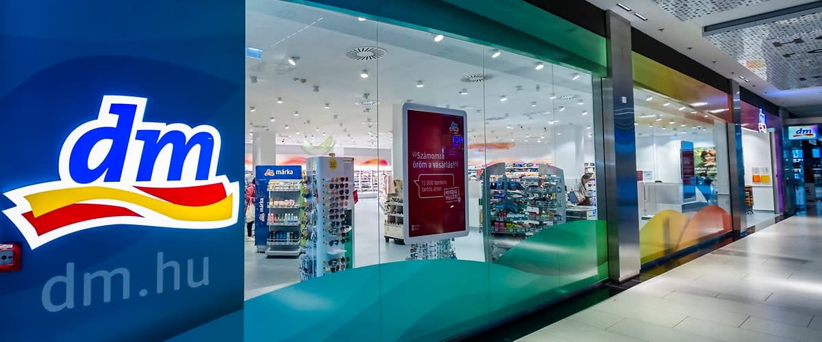 A dm az előre mutató megoldásokban hisz: a forgalmi növekedés lehetőséget ad a további fejlesztésekre