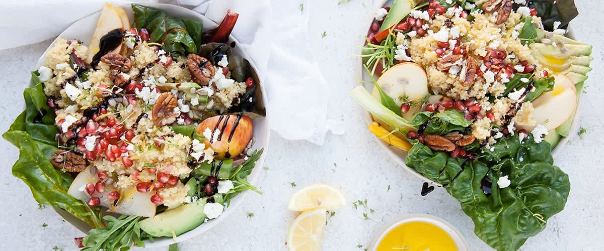 Vegán téli kölessaláta gránátalmamagokkal