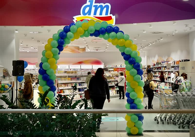 A dm az előre mutató megoldásokban hisz: a forgalmi növekedés lehetőséget ad a további fejlesztésekre 