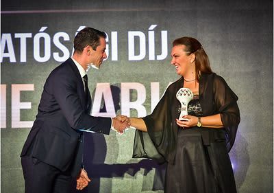 Megbízhatósági díjat kapott a dm