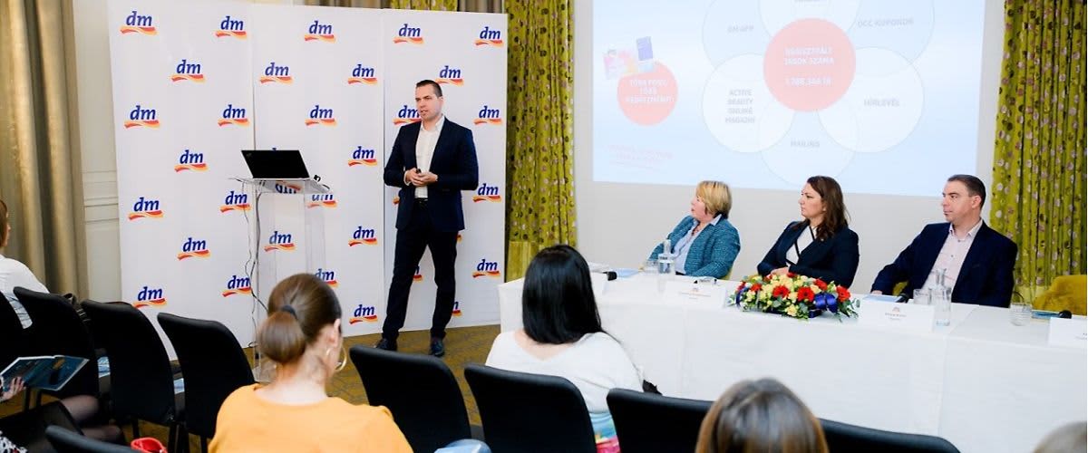 A dm megőrizte piacvezető pozícióját: több mint 8 százalékos forgalmi emelkedést értek el