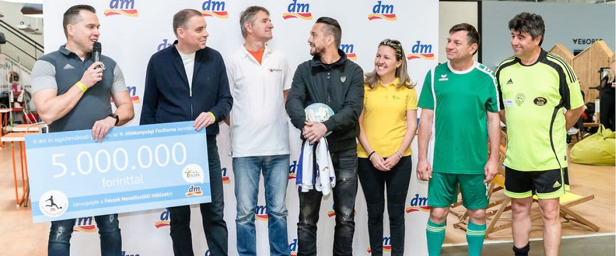 Jótékonysági focitorna