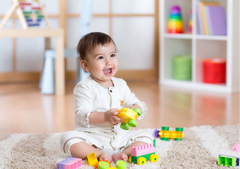 Tizennégy hónaposan