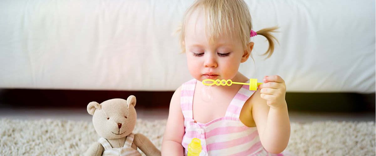 Huszonhárom hónaposan