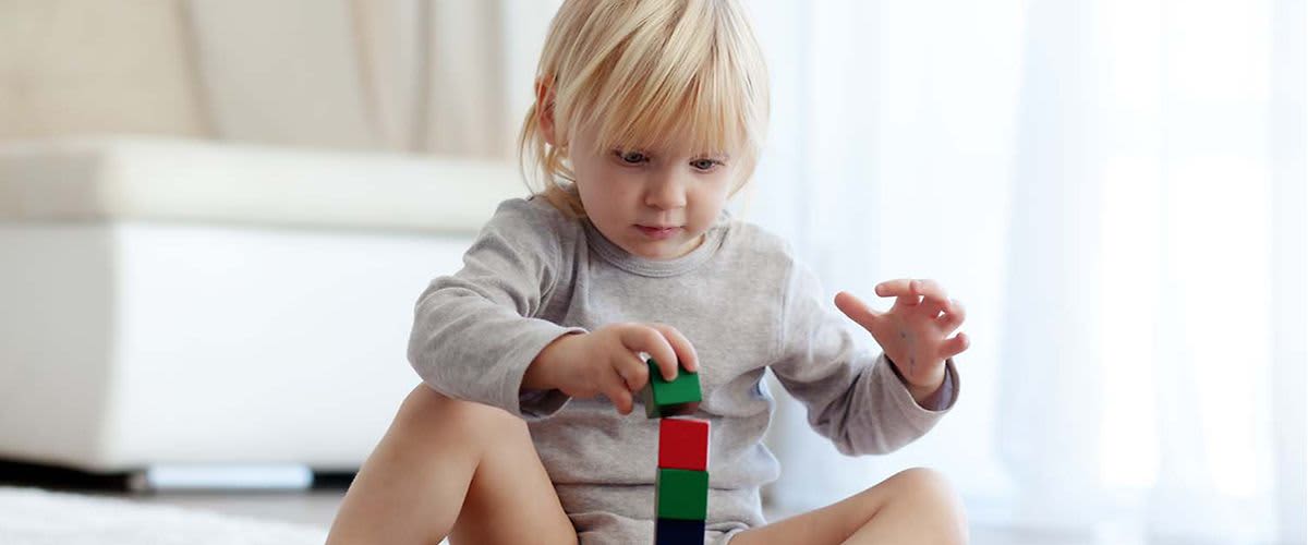 Huszonhét hónaposan